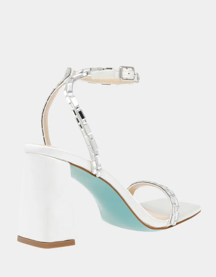 Women SCOTT IVORY Ivory Betsey Johnson