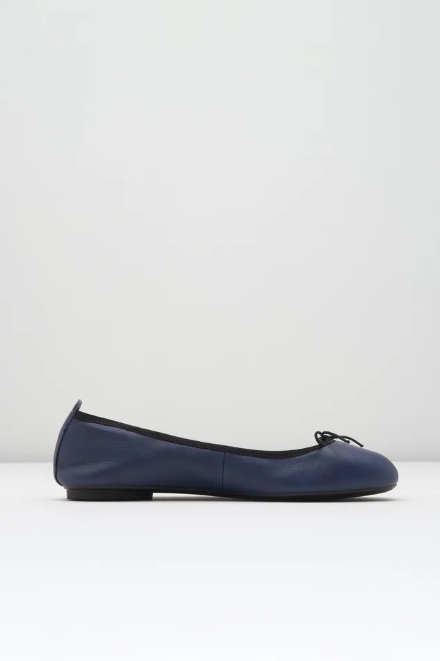 Ballet Flats Bloch Adult Ladies Nashira Ballet Flats Navy Leather