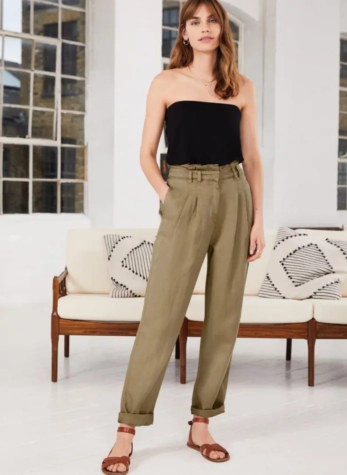 Baukjen Caledonian Trousers With TENCEL Sand Clothing
