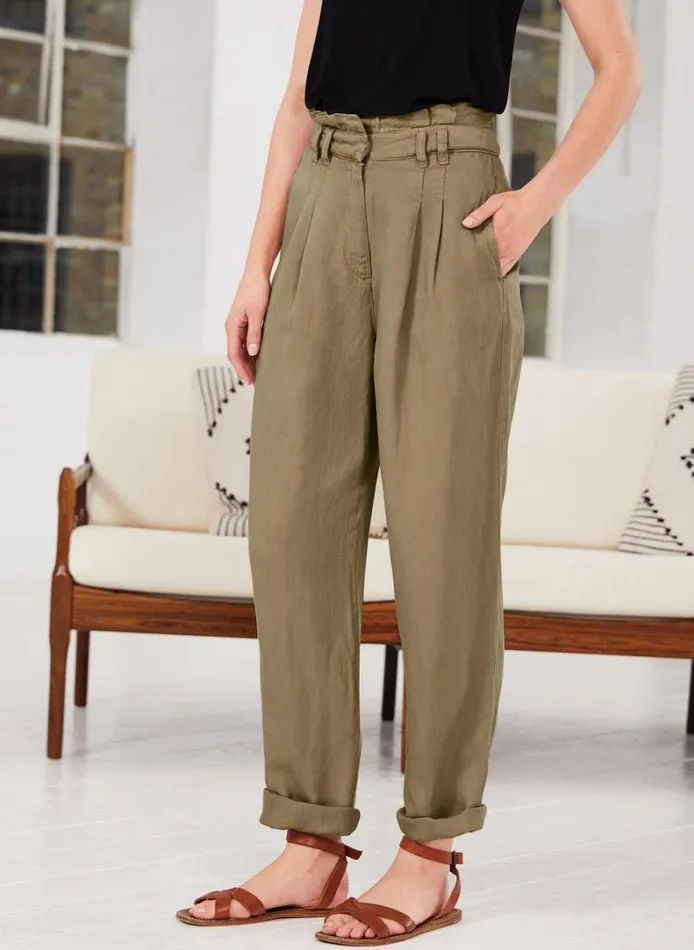 Baukjen Caledonian Trousers With TENCEL Sand Clothing