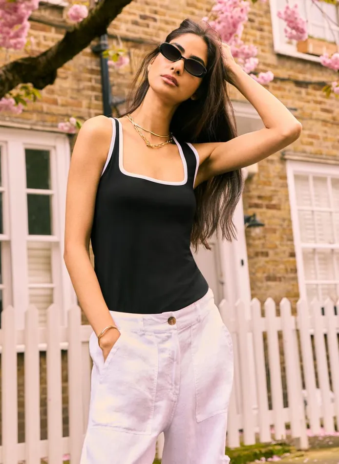 Baukjen Ellie Square Neck Vest Caviar Black and White Tipping Clothing