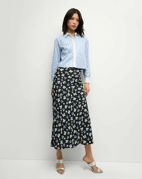 Clover StretchSilk Floral Skirt Navy Multi Women Veronica Beard Skirts and Shorts Clover StretchSilk Floral Skirt Navy Multi Women Veronica Beard Skirts and Shorts