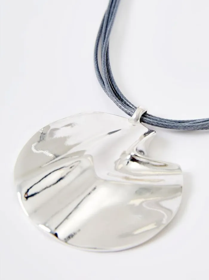 French Connection Jewellery Rope Hammered Disc Pendant Necklace Silver 8211 Woman