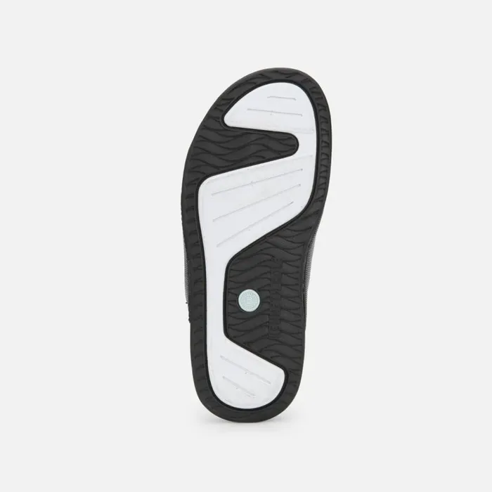Kenneth Cole Nova Two Band Slide Black Women Sandals Kenneth Cole Nova Two Band Slide Black Women Sandals