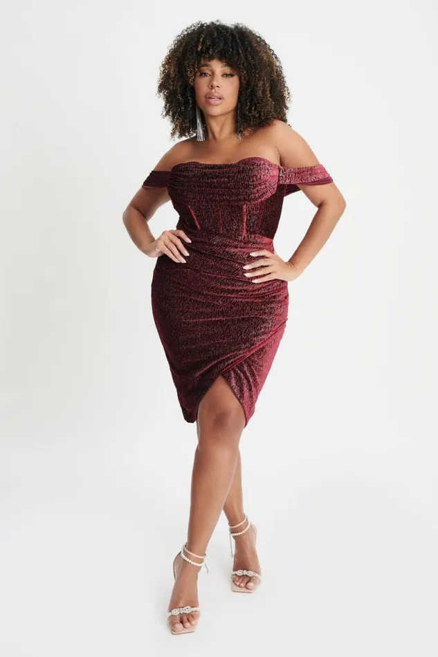 Lavish Alice Off The Shoulder and Bardot BLAKE Curve Diamante Velvet Pleated Off Shoulder Midi Dress In Burgundy Burgund 8211 Women