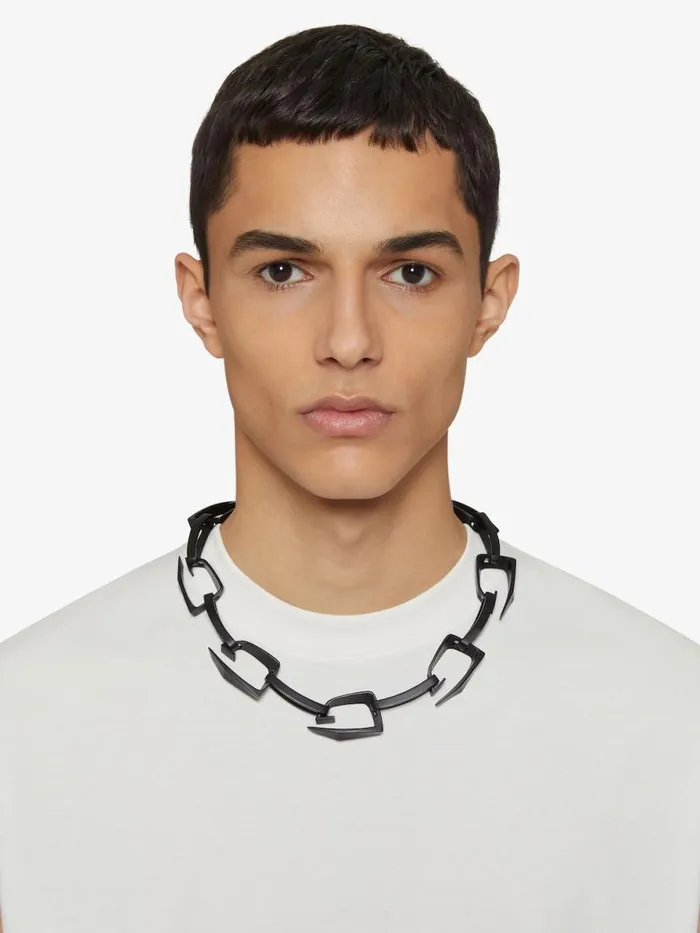 Men Jewelry Givenchy Large Giv Cut Necklace In Metal And Enamel Black