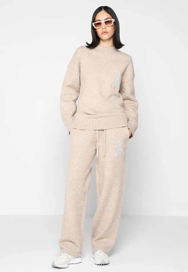 Men Manire De Voir Knitted Relaxed Fit Eiffel Joggers Beige