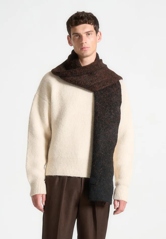 Men Manire De Voir Ombr Wool Knit Reversible Scarf Blackbrown