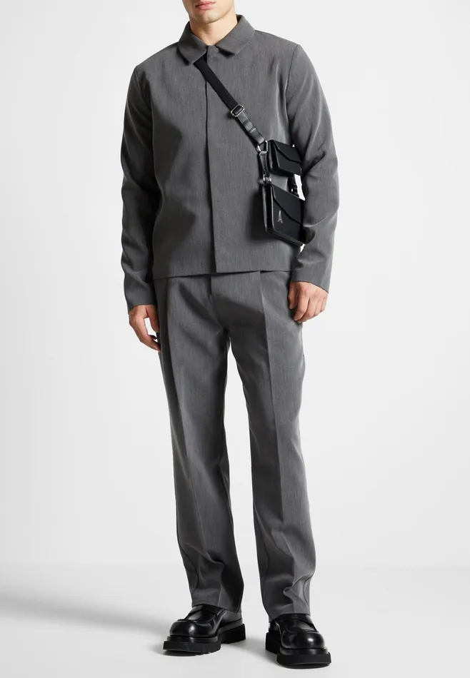 Men Manire De Voir Relaxed Fit Grained Pleated Tailored Trousers Dark Grey