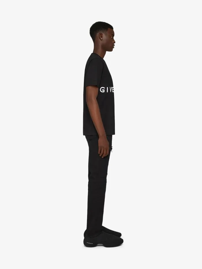 Men TShirts Givenchy GIVENCHY 4G Oversized Tshirt In Cotton Black