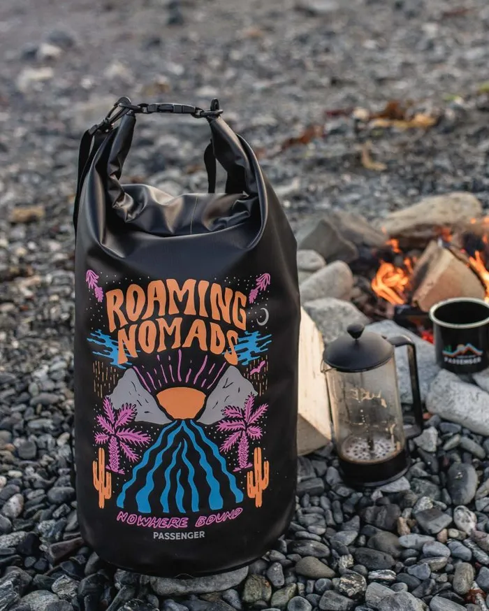 Passenger Backpacks and Bags Tide 30L Recycled Dry Bag Roaming Nomads Roaming Nomads 8211 WomenMen