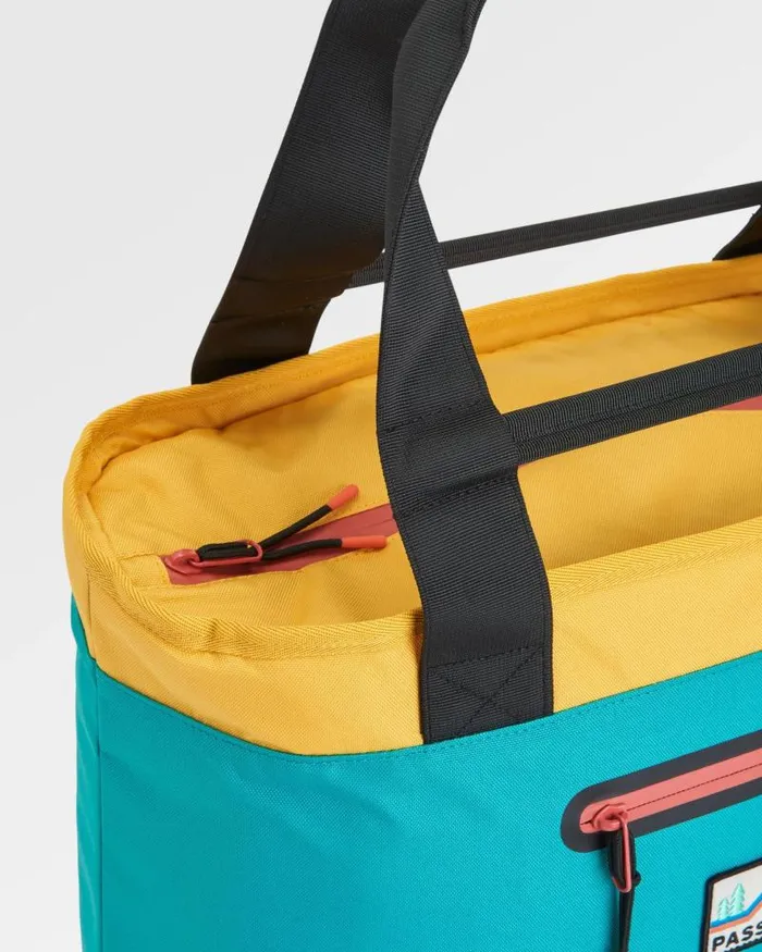 Passenger Backpacks and Bags Tote Recycled Cooler Bag Multi Primary Multi Primary 8211 MenWomen