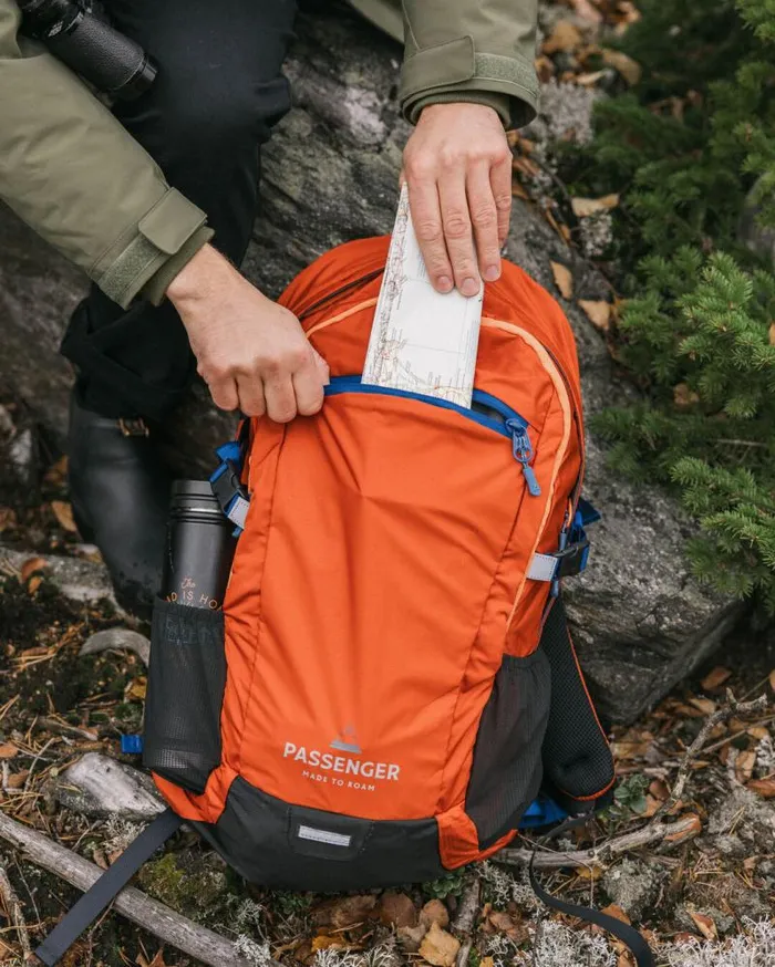 Passenger Backpacks and Bags Track Recycled 30L Backpack Rust Rust 8211 WomenMen Passenger Backpacks and Bags Track Recycled 30L Backpack Rust Rust 8211 WomenMen