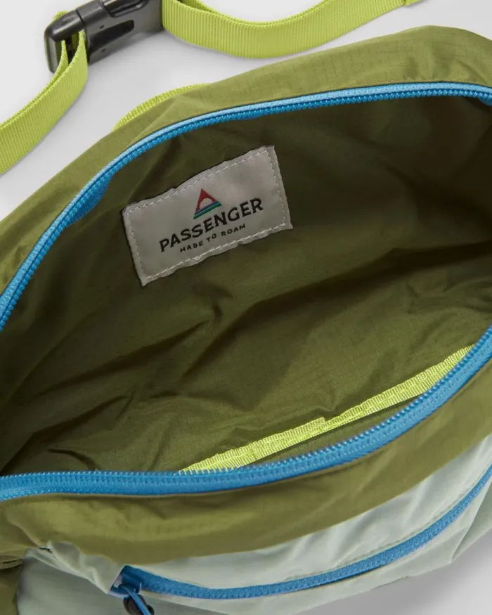 Passenger Backpacks and Bags Trail Light Recycled Packable Hip Pack Khaki Khaki 8211 WomenMen