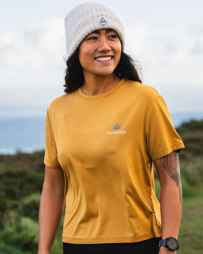 Passenger Tops Align Active Recycled TShirt Dusty Ochre Dusty Ochre 8211 Women