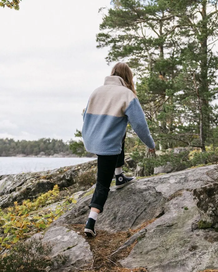 Passenger Tops Create Recycled DeepPile Sherpa Fleece Blue Fog Blue Fog 8211 Women
