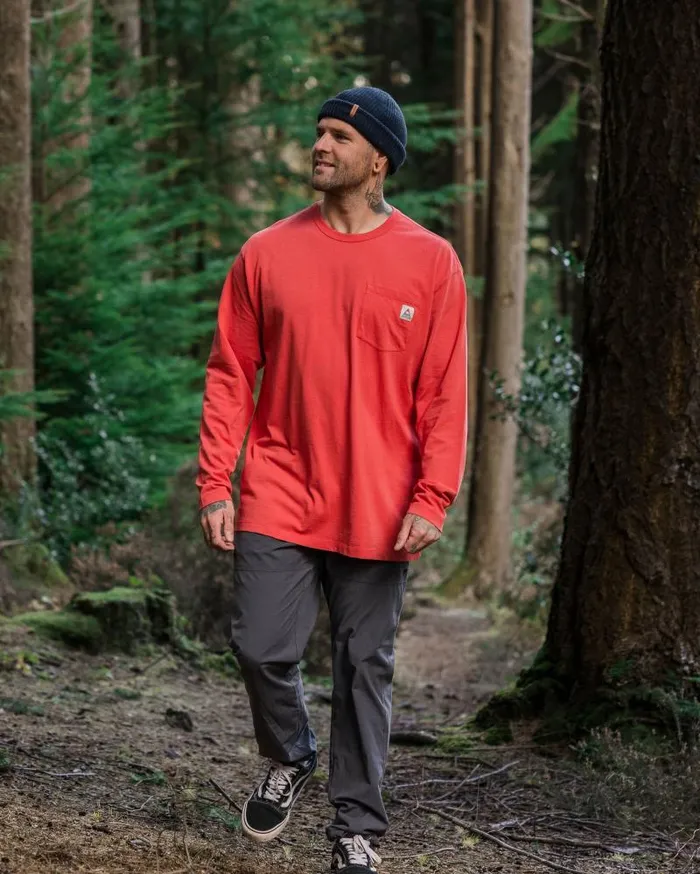 Passenger Tops Heritage Recycled Relaxed Fit LS TShirt Cardinal Cardinal 8211 Men