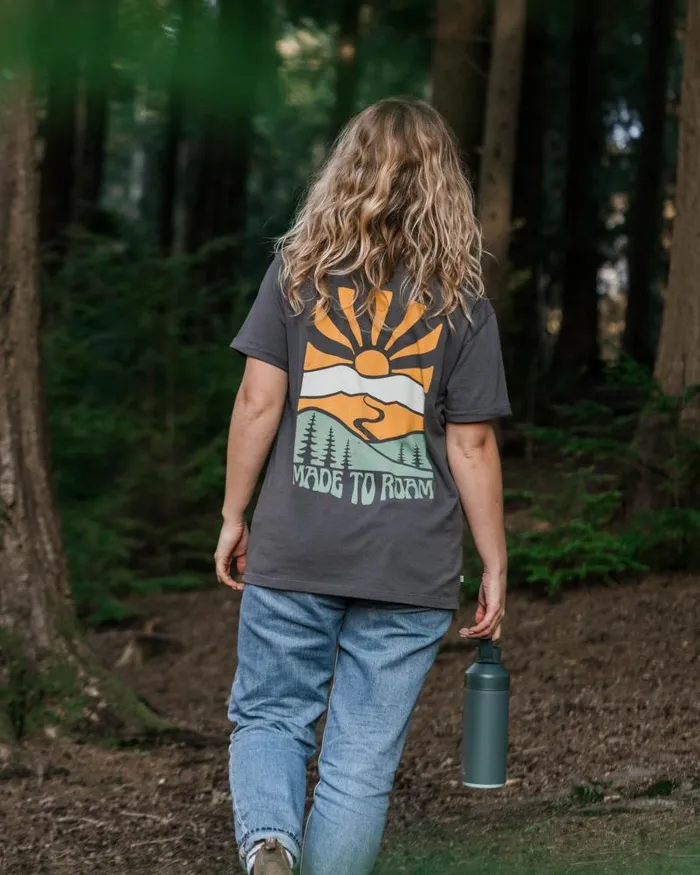 Passenger Tops Perfect Days TShirt Charcoal Charcoal 8211 Women