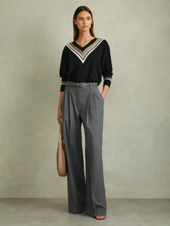 REISS Sweaters Women Striped Trim VNeck Jumper Blackwhite