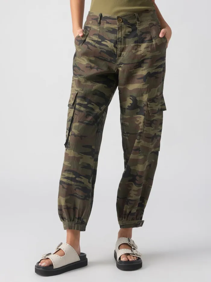 Sanctuary Clothing Pants Women Pleated Linen Cargo SemiHigh Rise Pant Little Hero Camo