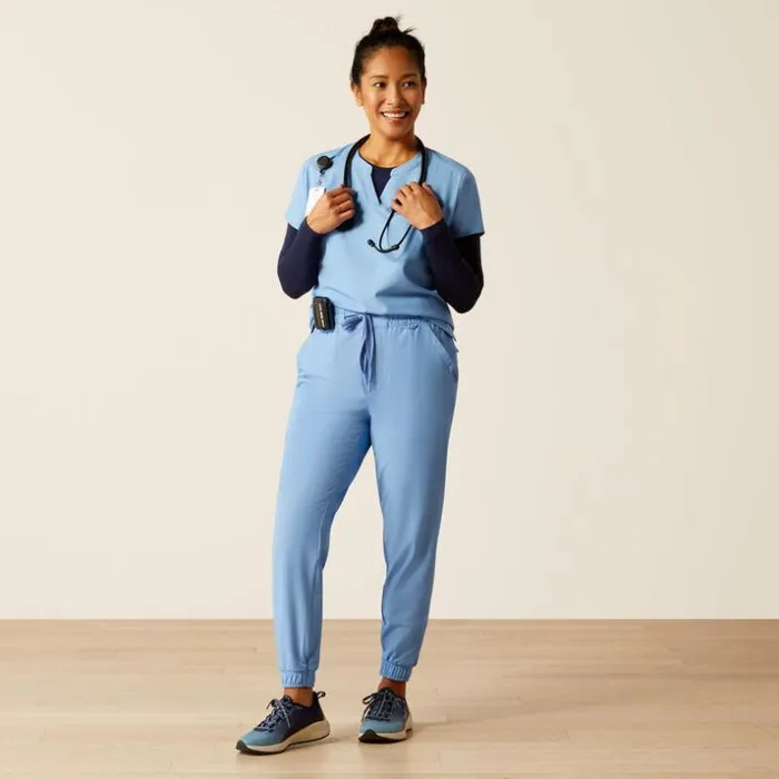Scrubs 8211 New Women Ariat Eliza Fashion Scrub Top Light Blue Heather Scrubs 8211 New Women Ariat Eliza Fashion Scrub Top Light Blue Heather