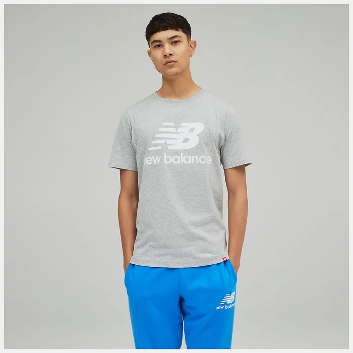 Shirts Men NB Essentials Stacked Logo Tee ATHLETIC GREY New Balance