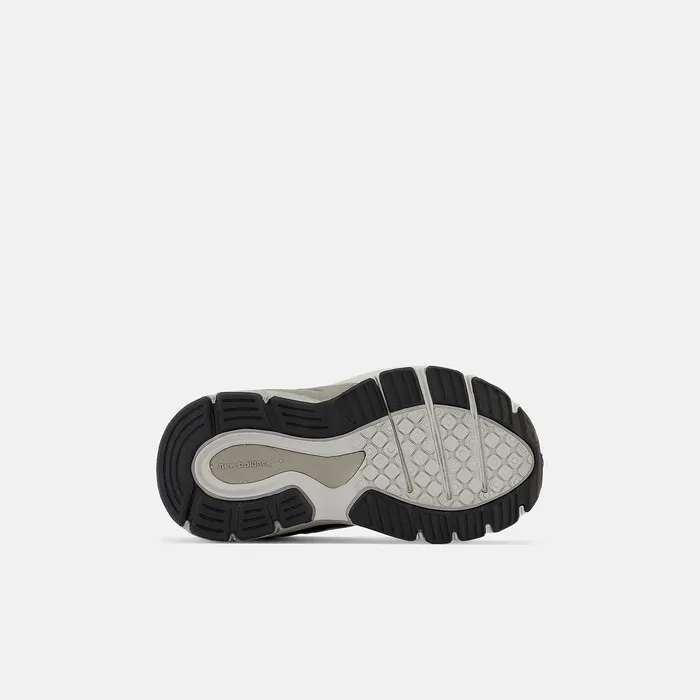Size 0 8211 10 990v3 Black with Grey 8211 New Balance Kids