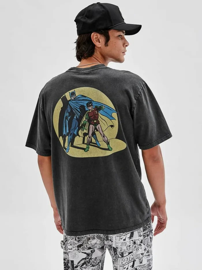 TShirts and Tanks Men GUESS Originals x Batman Spotlight Tee Jet Black Multi GUESS TShirts and Tanks Men GUESS Originals x Batman Spotlight Tee Jet Black Multi GUESS