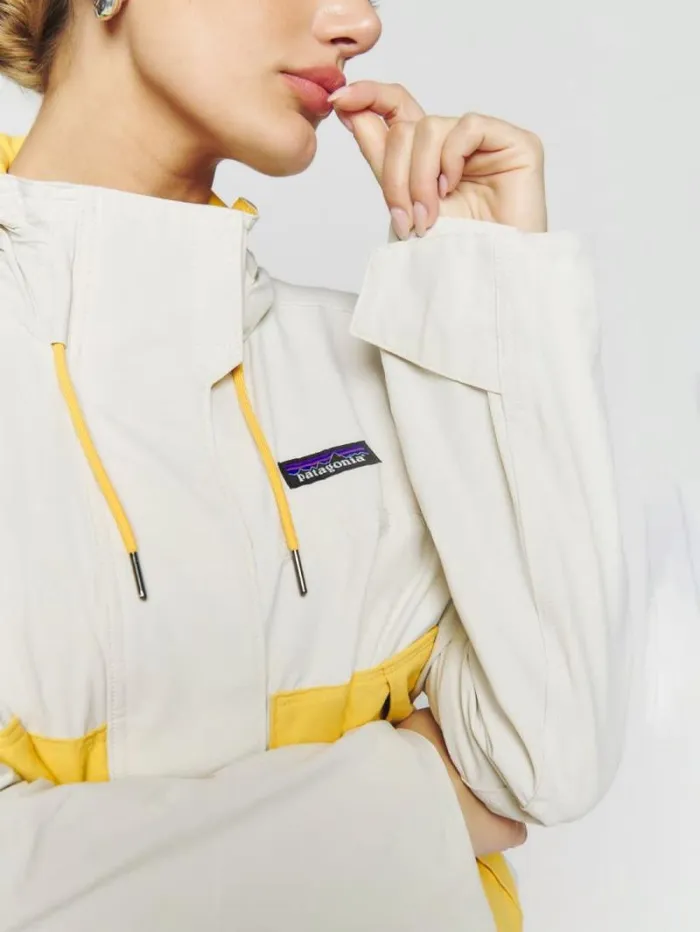 The Reformation Patagonia Women039s Skysail Jacket Dino White W Surfboard Yellow 8211 Clothing