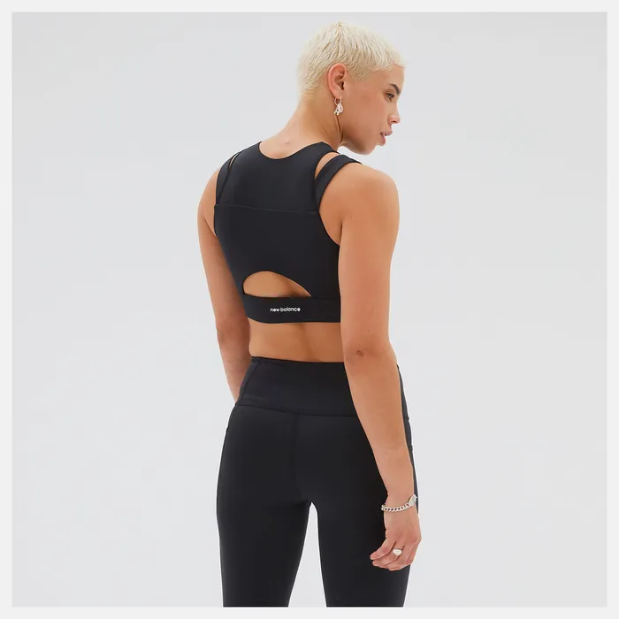 United Airlines NYC Half Shape Shield Crop Bra BLACK Sports Bras New Balance Women United Airlines NYC Half Shape Shield Crop Bra BLACK Sports Bras New Balance Women