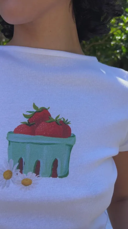Women Alex Tee Picnic Strawberries Lisa Says Gah Graphic Tees