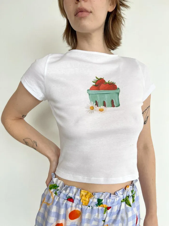 Women Alex Tee Picnic Strawberries Lisa Says Gah Graphic Tees