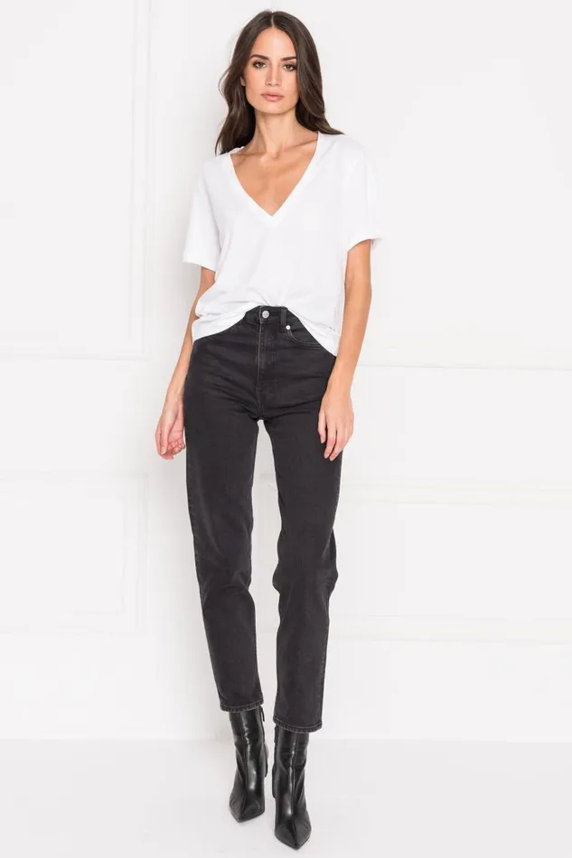 Women CECILIA Deep Vneck Tee White LAMARQUE Tops Women CECILIA Deep Vneck Tee White LAMARQUE Tops
