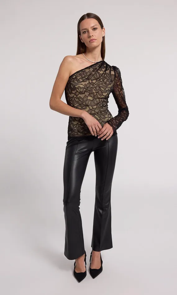 Women Generation Love Clothing Tops Vetta Lace Top Black Beige