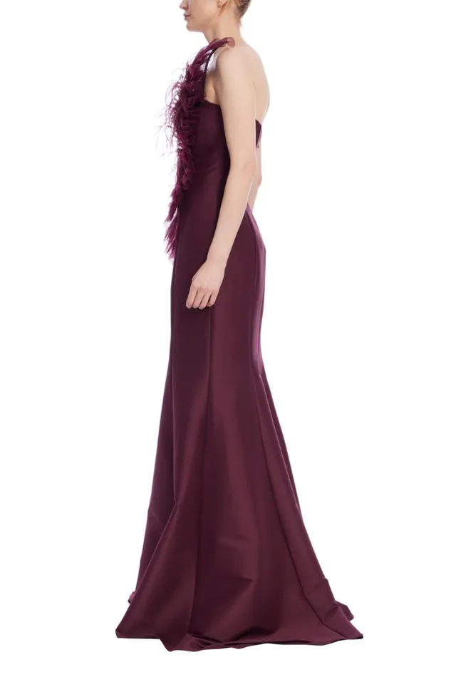 Women Gowns Badgley Mischka Strapless Feather And Tulle Gown Wine