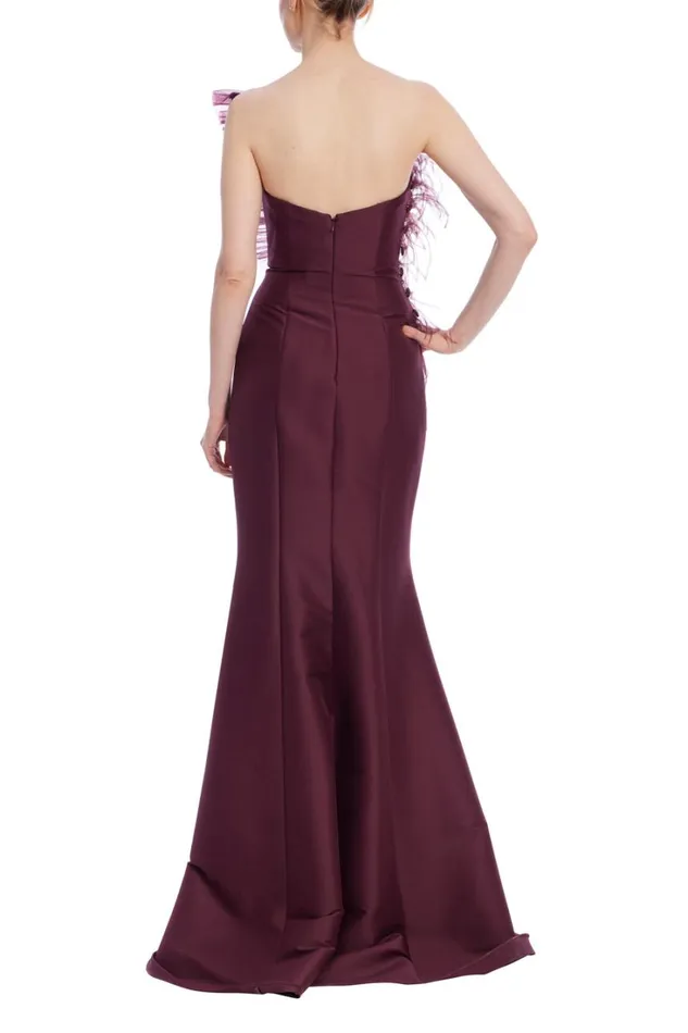 Women Gowns Badgley Mischka Strapless Feather And Tulle Gown Wine
