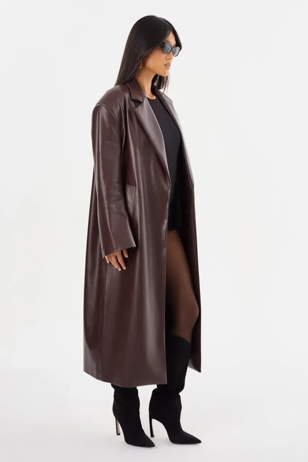Women JANELLE Recycled Leather Coat Mahogany LAMARQUE Trench Coats Women JANELLE Recycled Leather Coat Mahogany LAMARQUE Trench Coats