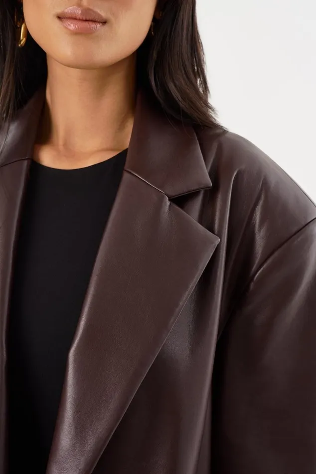 Women JANELLE Recycled Leather Coat Mahogany LAMARQUE Trench Coats Women JANELLE Recycled Leather Coat Mahogany LAMARQUE Trench Coats