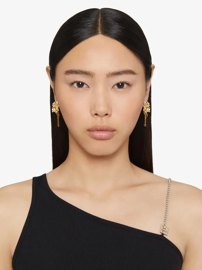 Women Jewelry Givenchy Daisy Earrings In Metal And Enamel With Crystal Goldenwhite Women Jewelry Givenchy Daisy Earrings In Metal And Enamel With Crystal Goldenwhite