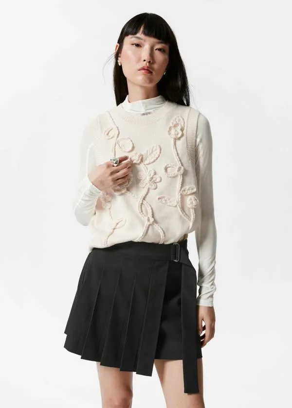 Women Knitwear and Other Stories FloralAppliqu Sweater Vest Cream