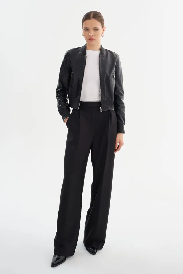 Women KORDELLA Reversible Leather Bomber Jacket Blacksilver LAMARQUE Leather Jackets Women KORDELLA Reversible Leather Bomber Jacket Blacksilver LAMARQUE Leather Jackets