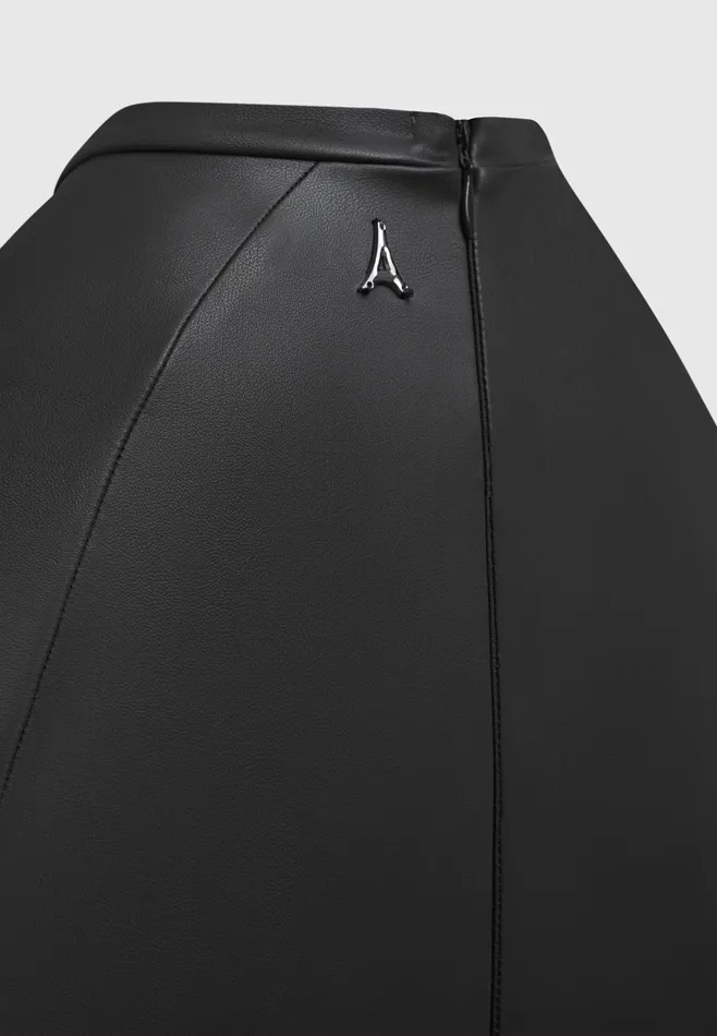Women Manire De Voir Leather Gathered Dress Black