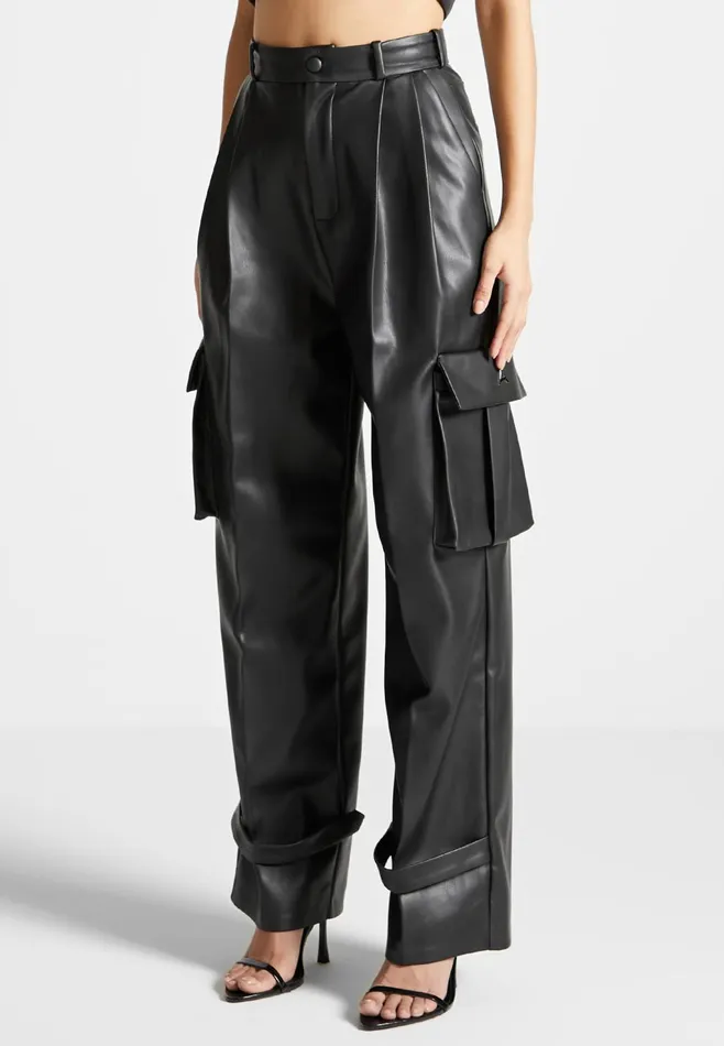 Women Manire De Voir Leather Pleated Cargo Trousers Black
