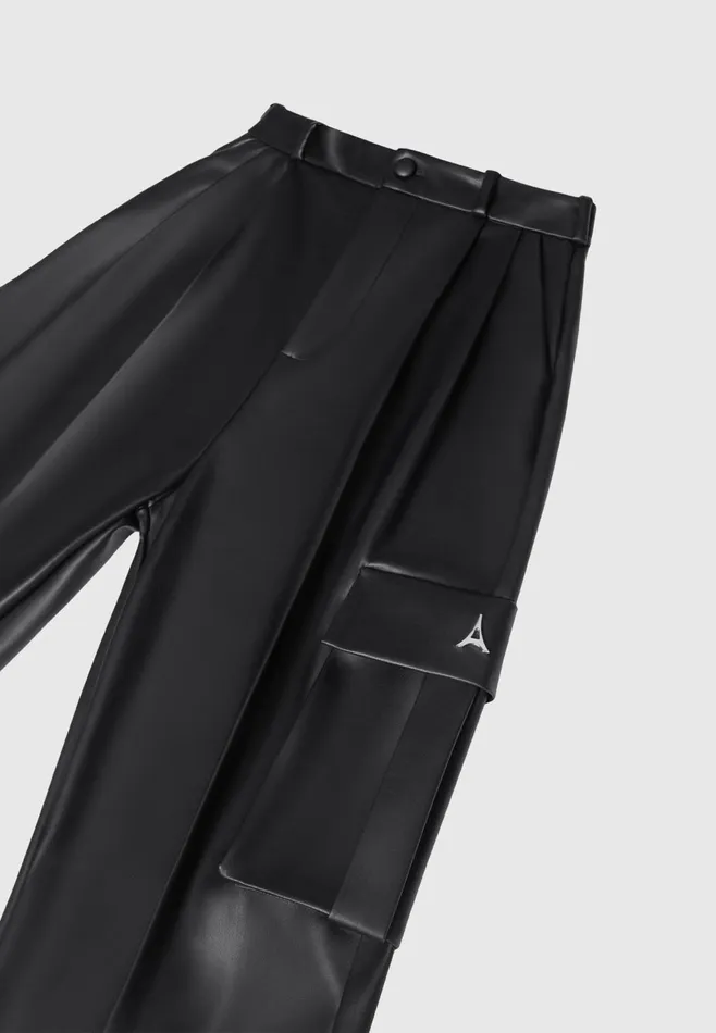 Women Manire De Voir Leather Pleated Cargo Trousers Black