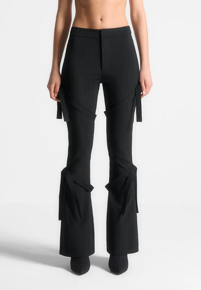 Women Manire De Voir Strap Detail Pinstripe Fit And Flare Leggings Black