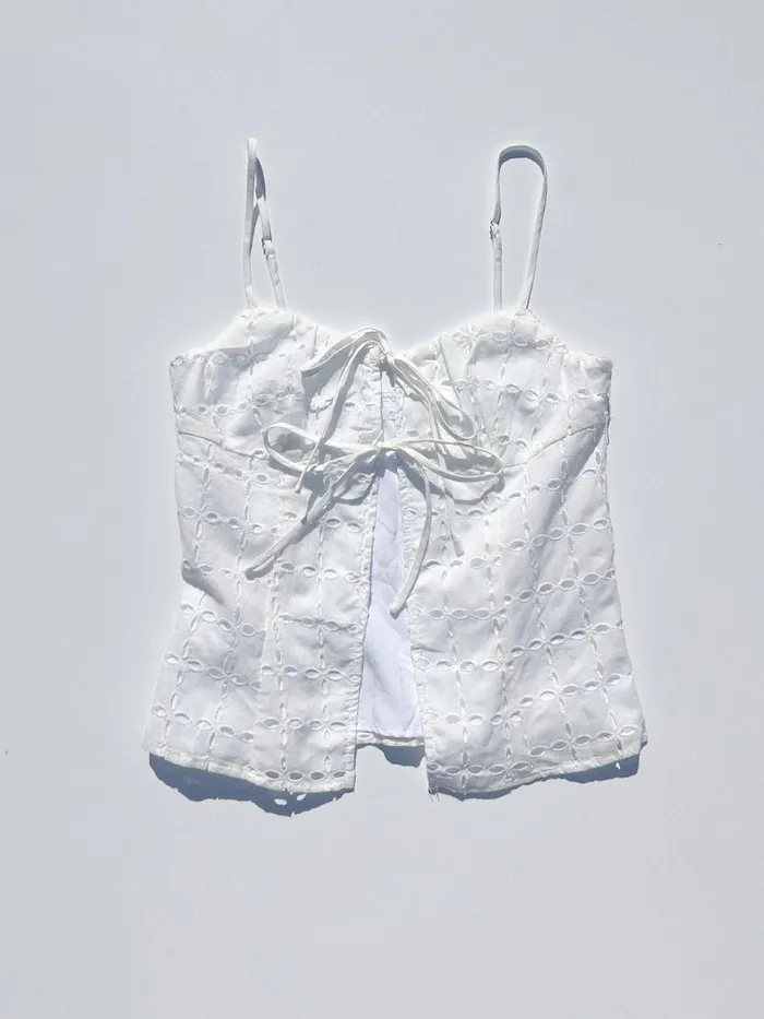 Women Mia Eyelet Top White Lisa Says Gah Tops