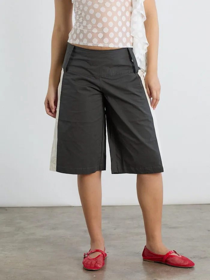Women Paneles Short Charcoal Stripe Lisa Says Gah Shorts