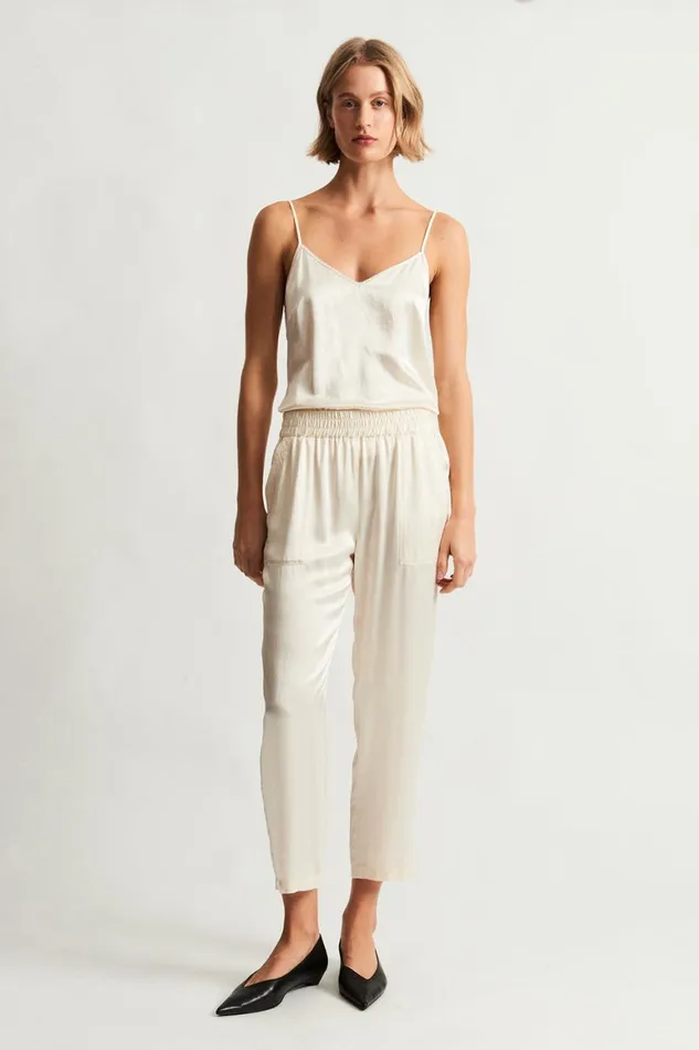 Women Pebble Satin Ivory Trapunto Pant Raquel Allegra Bottoms