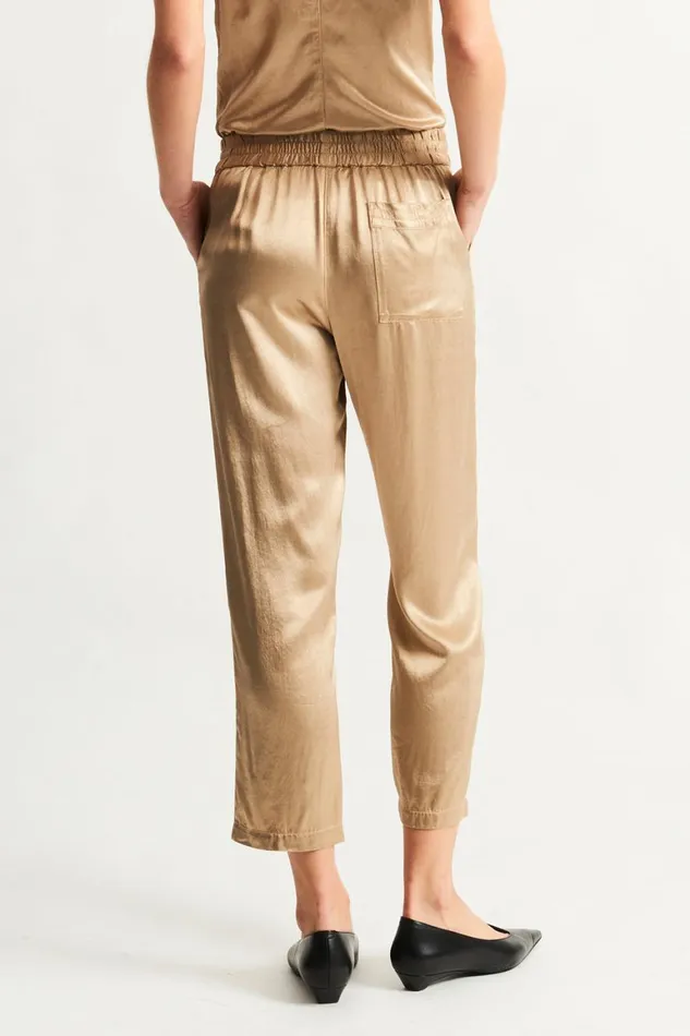 Women Pebble Satin Sand Trapunto Pant Raquel Allegra Bottoms