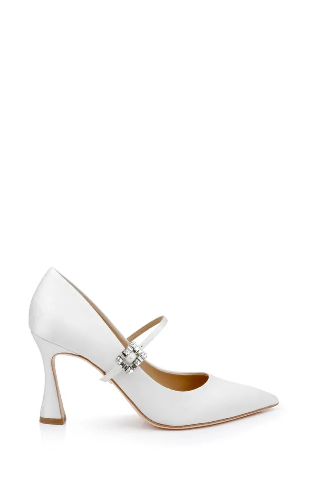 Women Stiletto Badgley Mischka Antonia Pointed Toe Mary Jane Pumps White Crepe